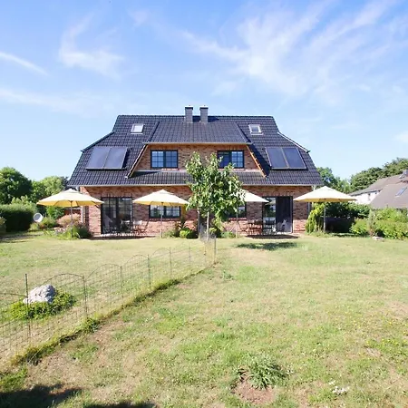 Ostseehaus Lea Doppelhaushaelfte Feriehus *