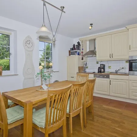 Ostseehaus Lea Doppelhaushaelfte