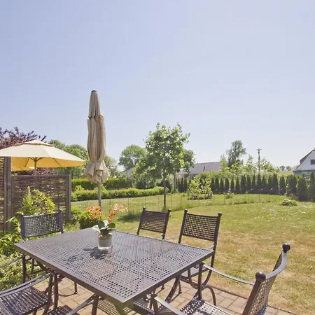 Ostseehaus Lea Doppelhaushaelfte Casa de Férias *