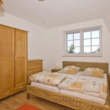 Casa de Férias Ostseehaus Lea Doppelhaushaelfte Wiek auf Rügen