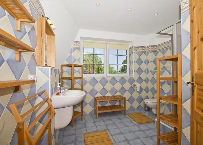 Ostseehaus Lea Doppelhaushaelfte *